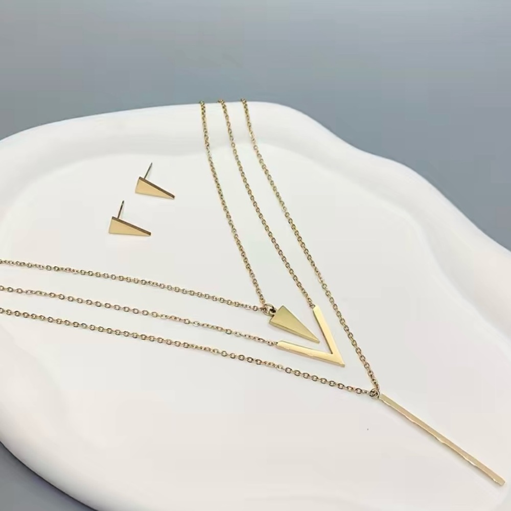NWT 3pcs Stainless Steel Long Strip V-shaped Geo Pendant, Necklace, Tri Earrings